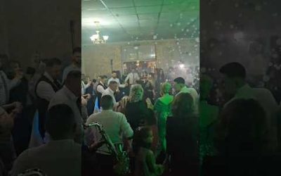 Așa nuntași să tot ai‼️🥹😍 Toată noaptea a fost ringul plin🥳❤️ #lavinianegrea #live