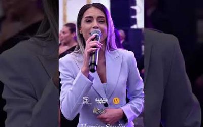 Cine vine? 🥰 #shorts #aromarecordsdigital #muzicadepetrecere #muzicapopulara #live #romania